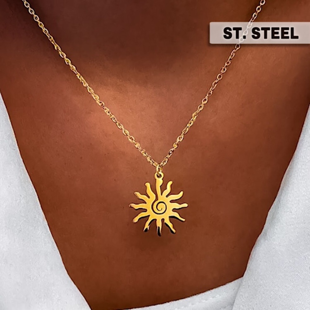 ⚜️𝟯𝟬%𝗢𝗙𝗙 𝗯𝘂𝗻𝗱𝗹𝗲𝘀 𝟯+⚜️ NEW Sun Charm Stainless Steel Necklace